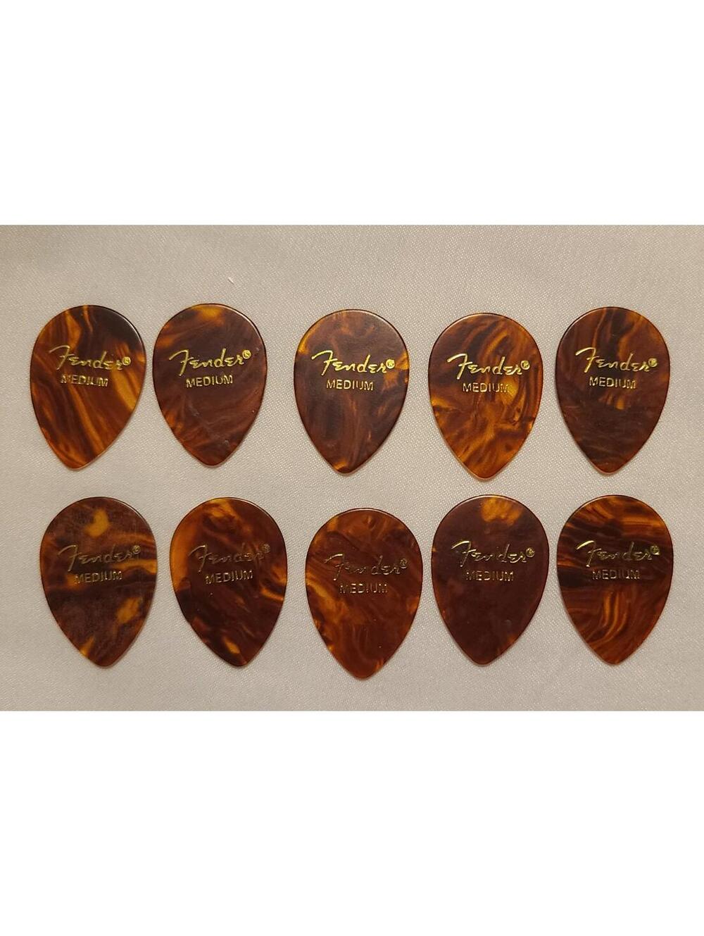 10 Vintage Fender Classic Celluloud Guitar Picks
